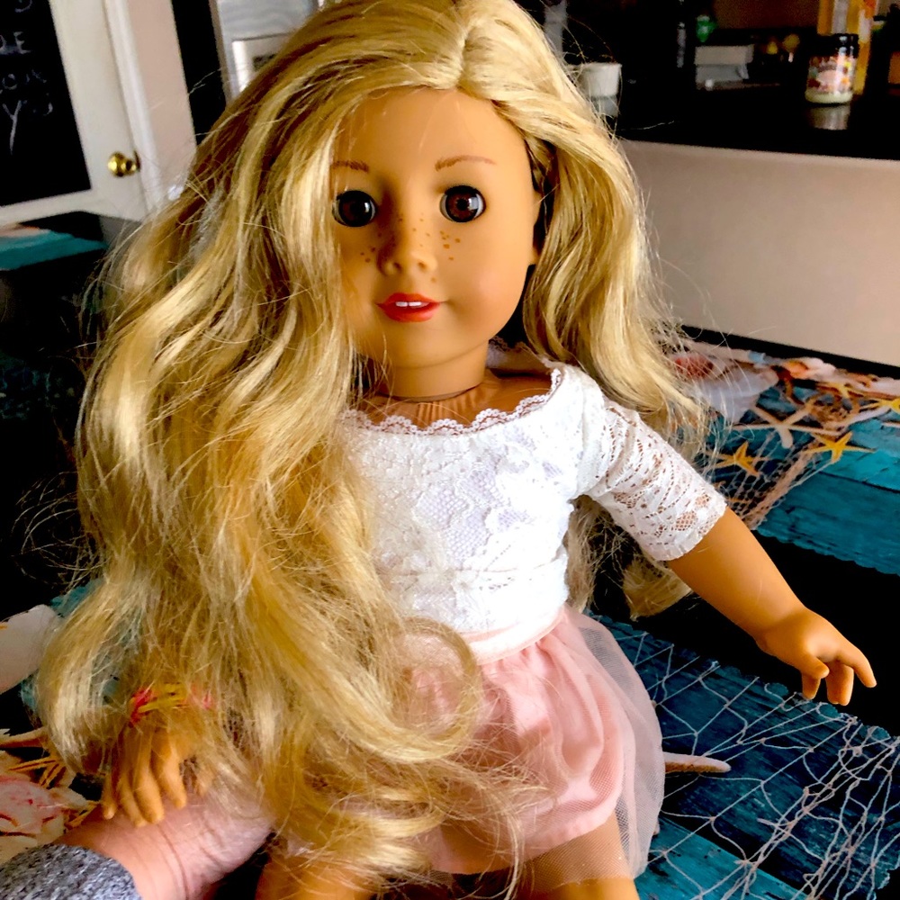 2!!!!!! AMERICAN GIRL DOLLS JULIE and Tenney! Also Julie’s fashion book.